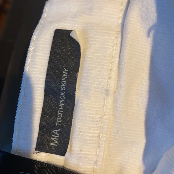 Mia brand straight leg winter white corduroy pants - Picture 2 of 4
